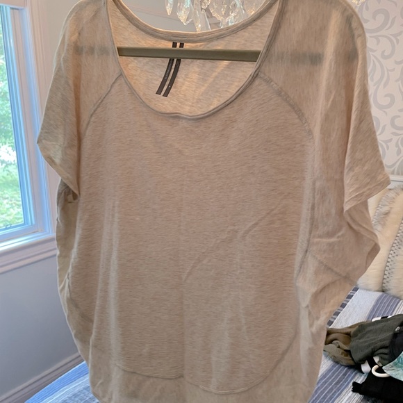 Anthropologie Tops - Anthropologie t-shirt